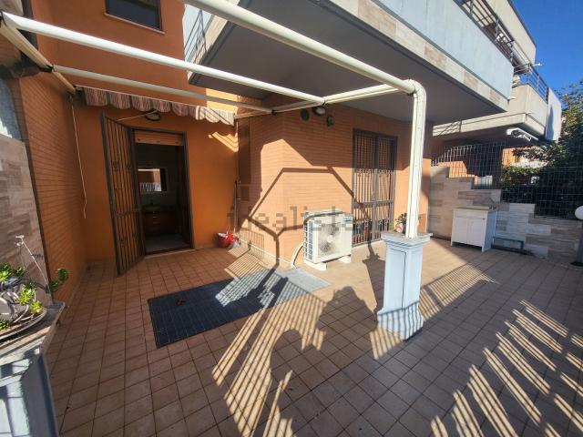 Villetta a schiera in vendita di 200 m² in Via Tevere