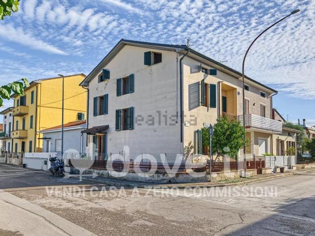 Villetta a schiera in vendita di 200 m² in Via Trento, 88