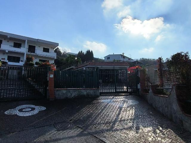 Villetta a schiera in vendita di 200 m² in Via Trepiccioni