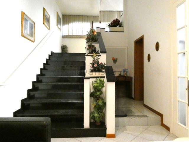 Villetta a schiera in vendita di 200 m² in Via Val d&apos Orme