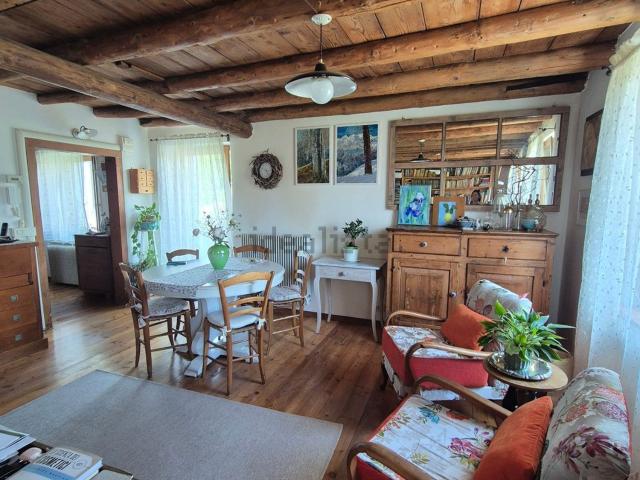 Villetta a schiera in vendita di 200 m² in Via Vellai, 31