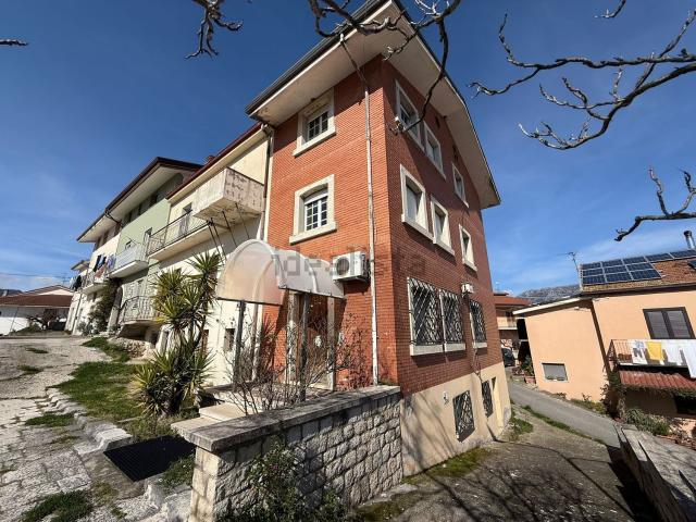 Villetta a schiera in vendita di 200 m² in Contrada sala