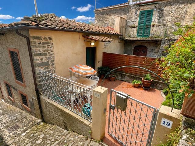 Villetta a schiera in vendita di 200 m² in Località Villa a Roggio