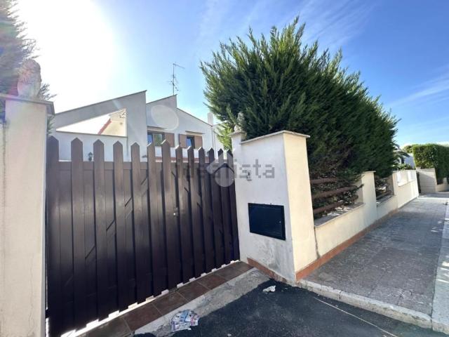 Villetta a schiera in vendita di 200 m² in Piazza Oristano, 28