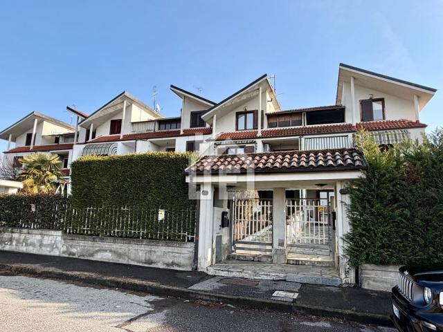 Villetta a schiera in vendita di 201 m² in Via Aldo Moro, 17