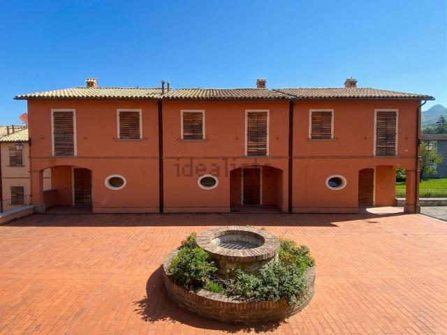 Villetta a schiera in vendita di 202 m² in Via Aia Marcucci, 11