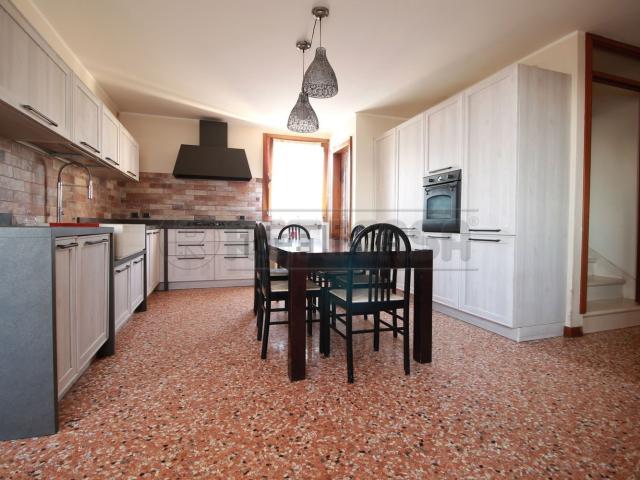 Villetta a schiera in vendita di 202 m² in Via Mason, 19