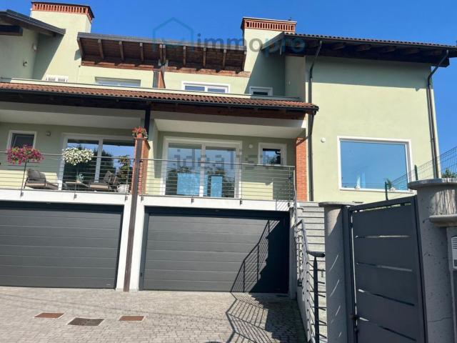 Villetta a schiera in vendita di 202 m² in Via Meleto, 1