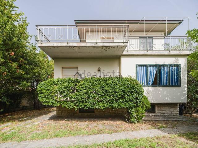 Villetta a schiera in vendita di 202 m² in Via Roma Capitale, 1197