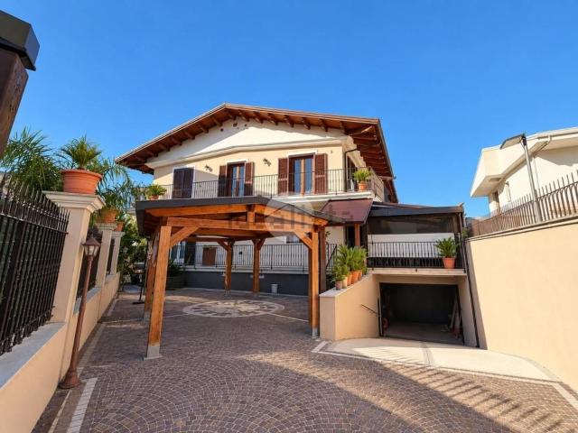 Villetta a schiera in vendita di 204 m² in Via Martin Luther King, 27