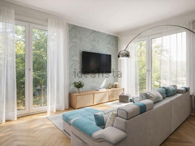 Villetta a schiera in vendita di 204 m² in Via Semonte, 74