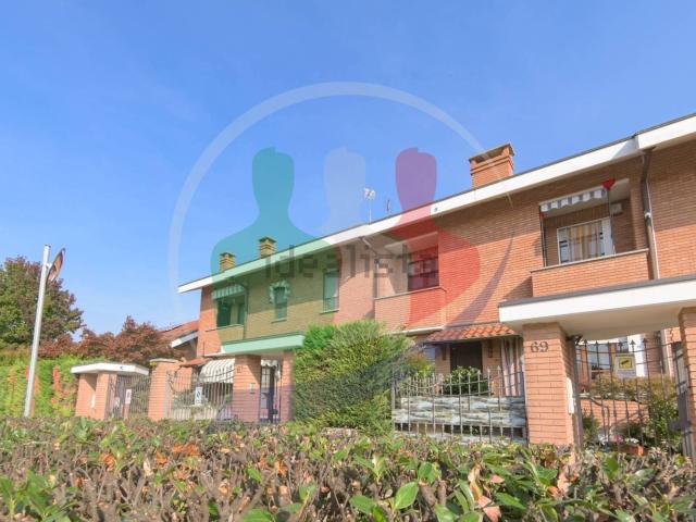 Villetta a schiera in vendita di 204 m² in Via Padre Aliberti, 67