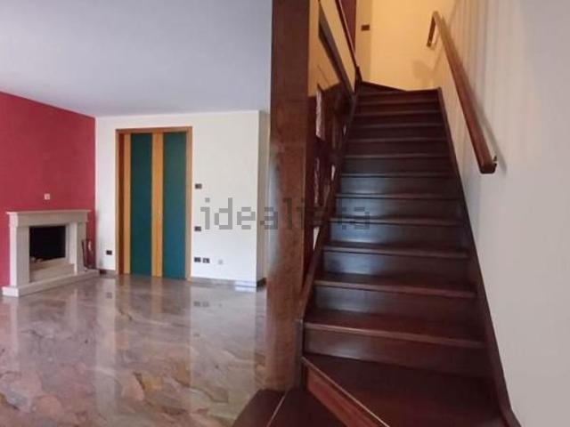 Villetta a schiera in vendita di 205 m²