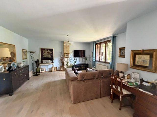 Villetta a schiera in vendita di 205 m² in Via Altiero Spinelli, 12