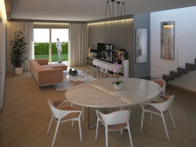 Villetta a schiera in vendita di 205 m² in Via Argelato, 114