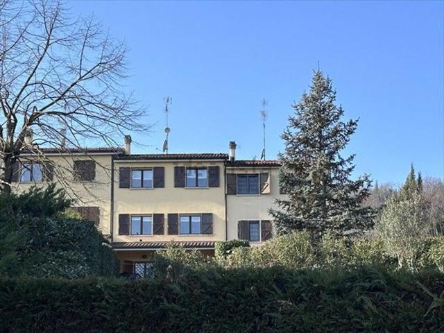 Villetta a schiera in vendita di 205 m² in Via Mitterand