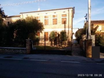 Villetta a schiera in vendita di 205 m² in Via San Michele, 10