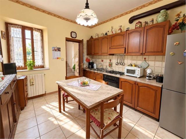 Villetta a schiera in vendita di 206 m² in Via Garibaldi