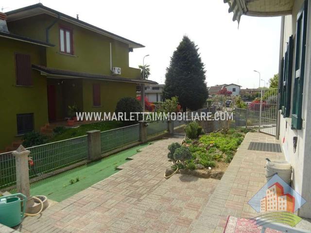 Villetta a schiera in vendita di 206 m² in Via Giuseppe Verdi