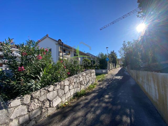 Villetta a schiera in vendita di 206 m² in Via Milano, 18