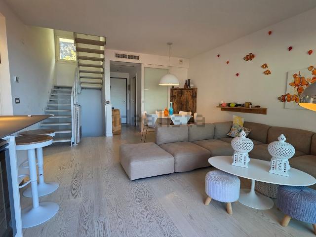 Villetta a schiera in vendita di 207 m² in Strada di Portopiccolo, 231