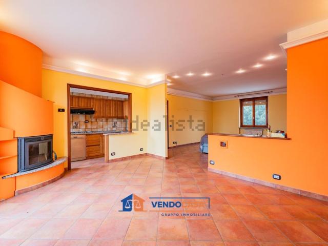 Villetta a schiera in vendita di 209 m² in Località Cornole, 28