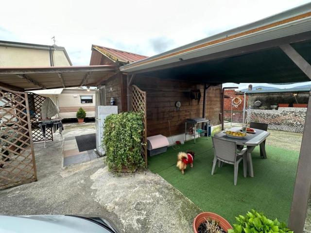 Villetta a schiera in vendita di 20 m² in Via Borgolo