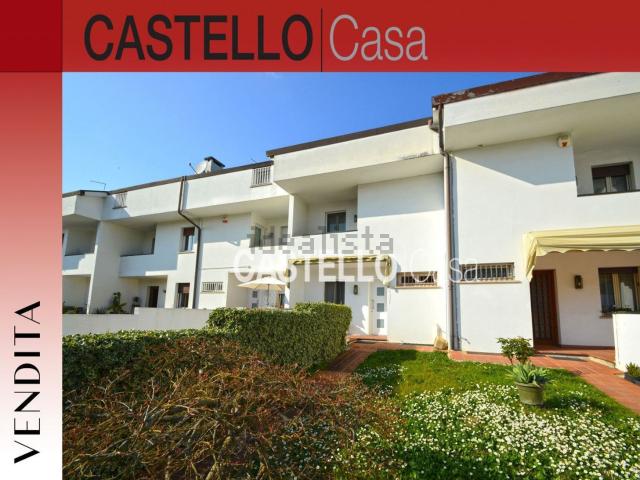 Villetta a schiera in vendita di 210 m² in Via Capparozzo