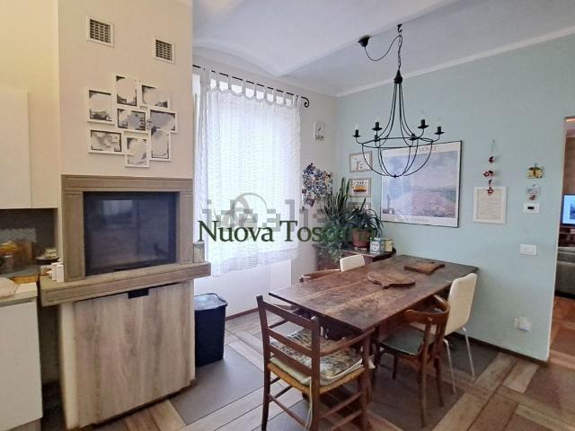Villetta a schiera in vendita di 210 m² in Via Anconetana