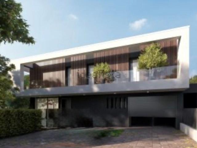 Villetta a schiera in vendita di 210 m² in Via Bonaventura da Peraga, 52