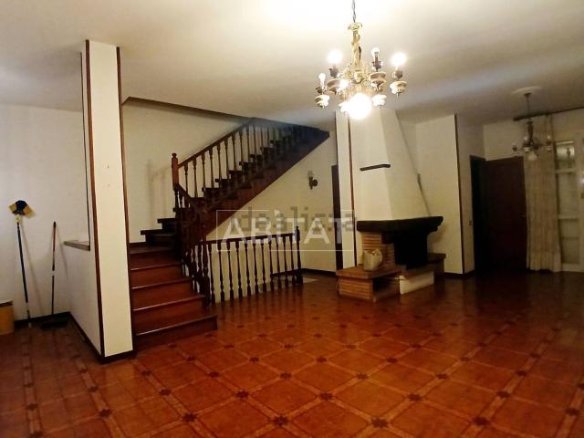 Villetta a schiera in vendita di 210 m² in Via Blaise Pascal, 64