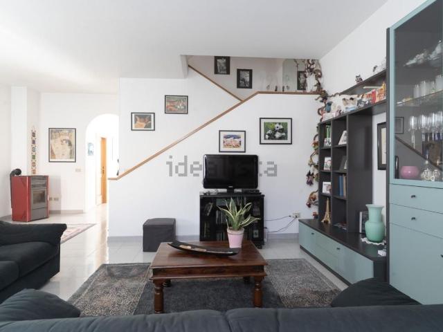 Villetta a schiera in vendita di 210 m² in Via G. B. Nardi, 50053