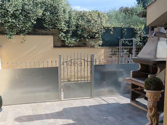 Villetta a schiera in vendita di 210 m² in Via del Sagittario