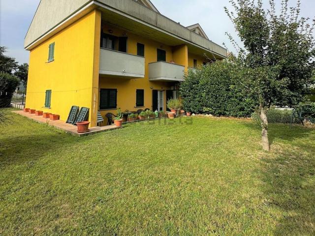 Villetta a schiera in vendita di 210 m² in Via della Lavanda