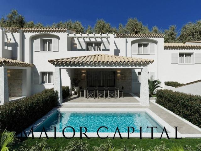 Villetta a schiera in vendita di 210 m² in Via Francesco Ciusa