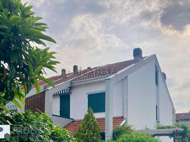 Villetta a schiera in vendita di 210 m² in Via Podgora, 58