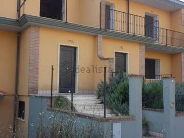 Villetta a schiera in vendita di 210 m² in Via Padre R. Formato, 61