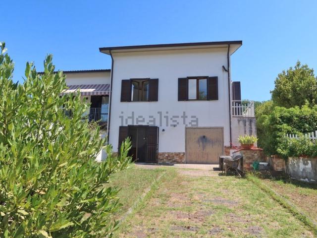Villetta a schiera in vendita di 210 m² in Via Paesi Bassi, 5