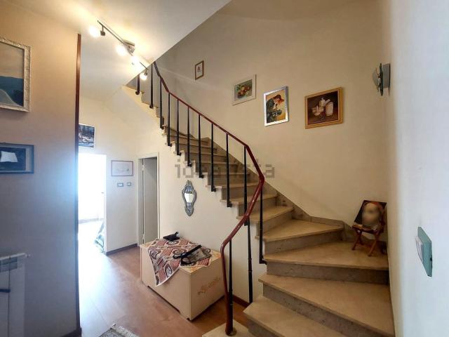 Villetta a schiera in vendita di 210 m² in Via Palmiro Togliatti