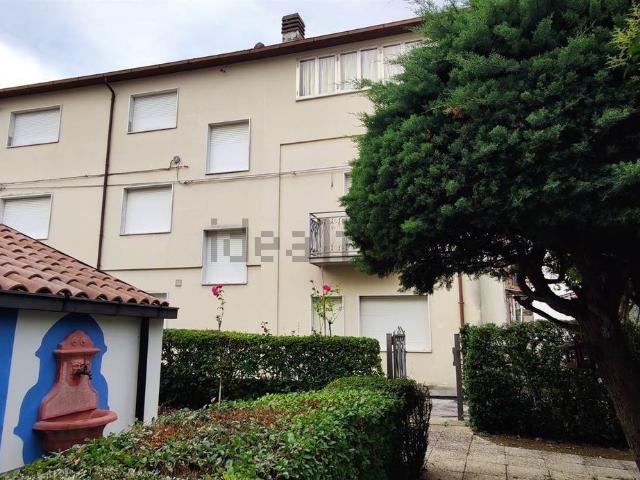 Villetta a schiera in vendita di 210 m² in Via Rocco la Guardia