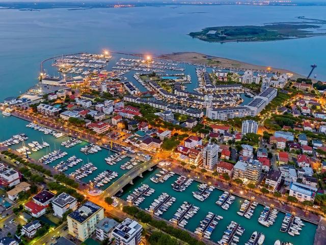 Villetta a schiera in vendita di 210 m² in Via Treppo, 24