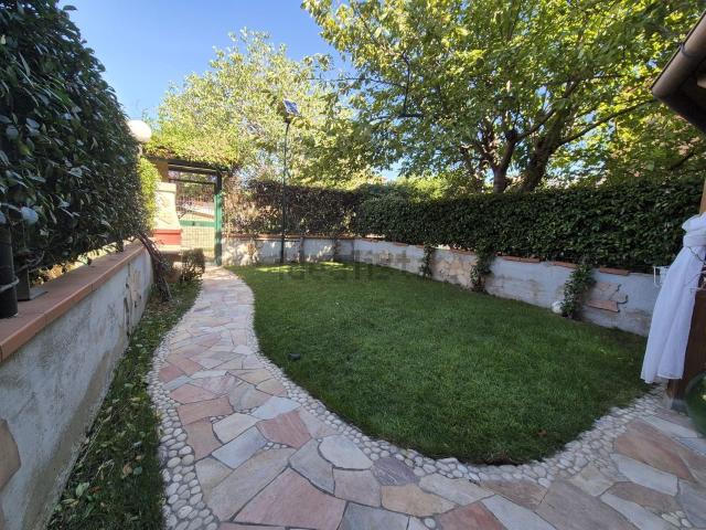 Villetta a schiera in vendita di 210 m² in Viale Giovanni Gentile