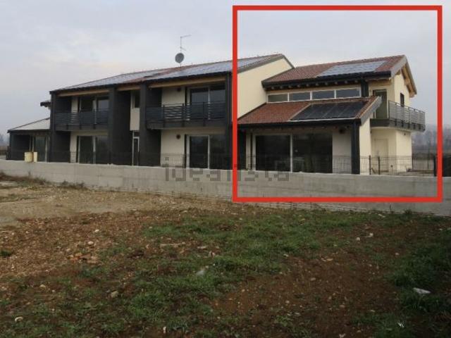 Villetta a schiera in vendita di 211 m² in Via Vaghetto, 36