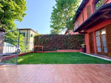 Villetta a schiera in vendita di 211 m² in Via viustino
