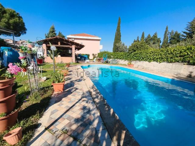 Villetta a schiera in vendita di 212 m² in Via Antonio Izzi De Falenta