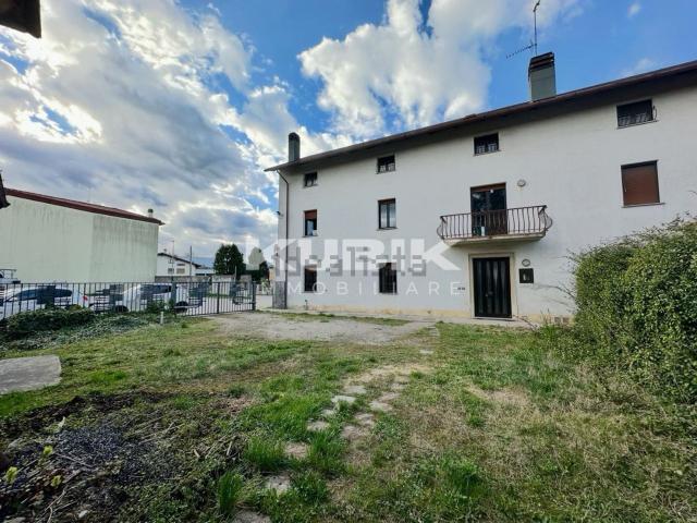 Villetta a schiera in vendita di 212 m² in Via Giuseppe Garibaldi, 27