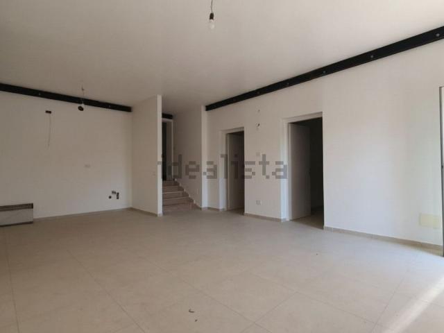 Villetta a schiera in vendita di 212 m² in Via delle Valli