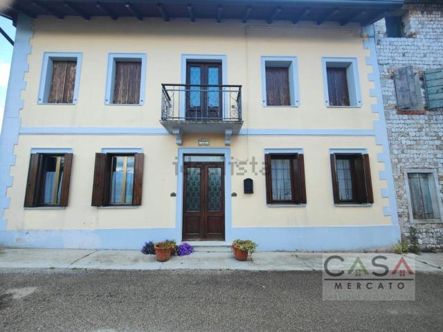 Villetta a schiera in vendita di 212 m² in Via Franceschin, 12