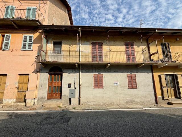 Villetta a schiera in vendita di 212 m² in Via IV Novembre, 23