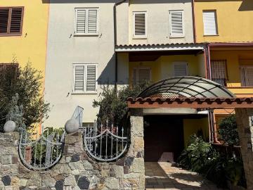 Villetta a schiera in vendita di 212 m² in Via Renzo Laconi